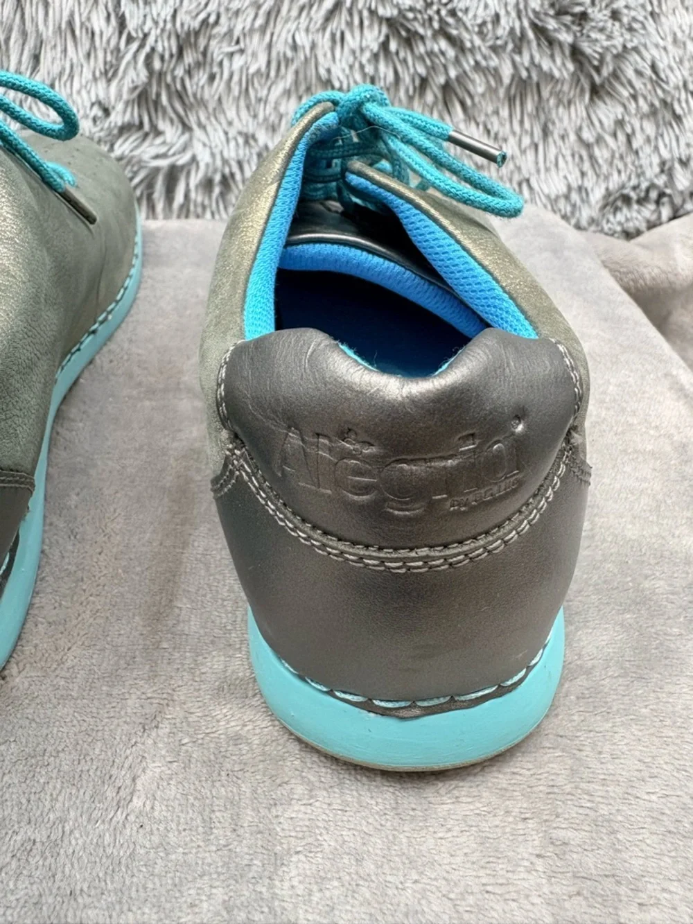 Alegria Sneakers Womens 38 US 8 8.5 Essence Pewter Leather Casual Gray